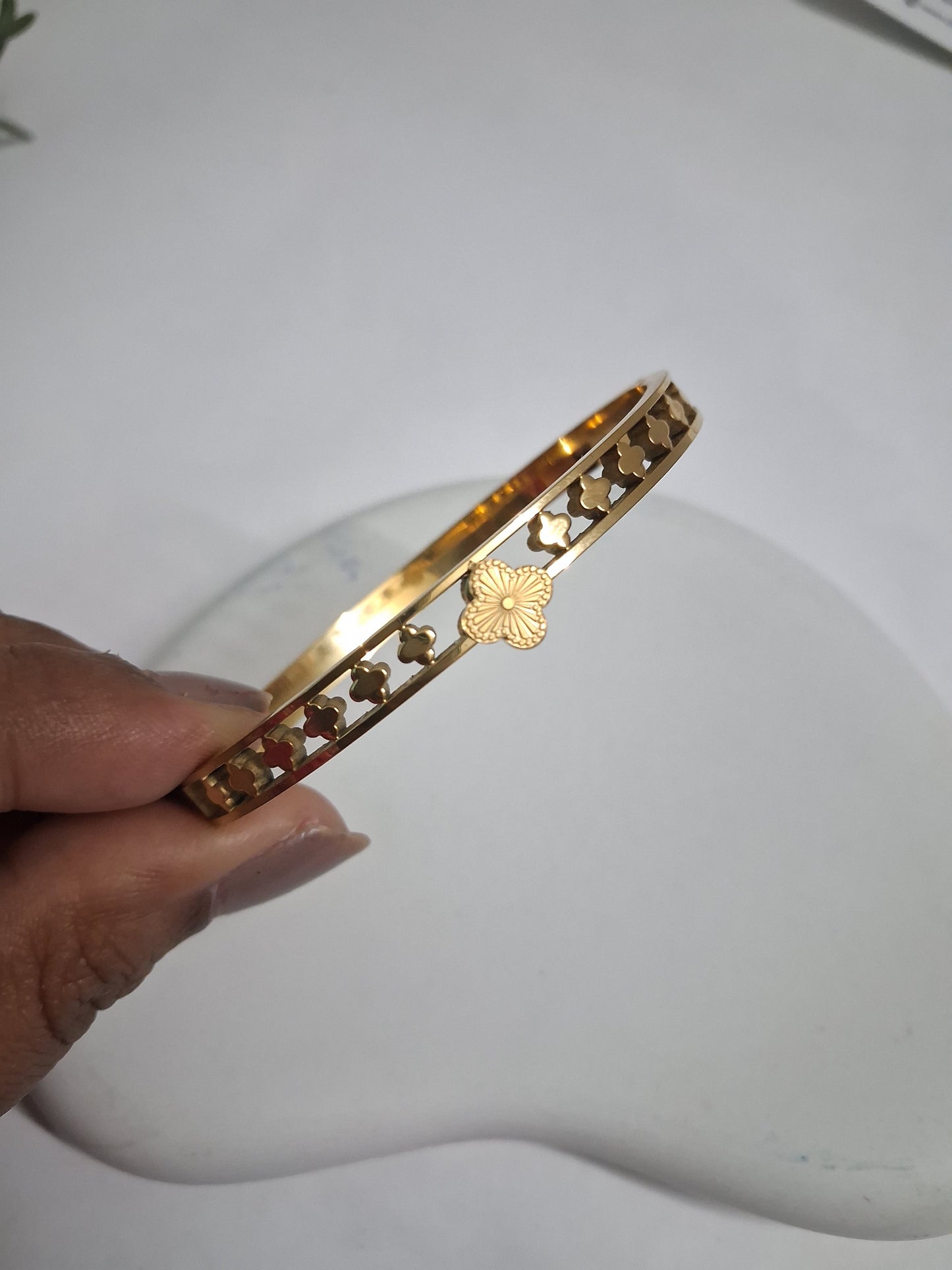 Multi-gold clover Bracelet