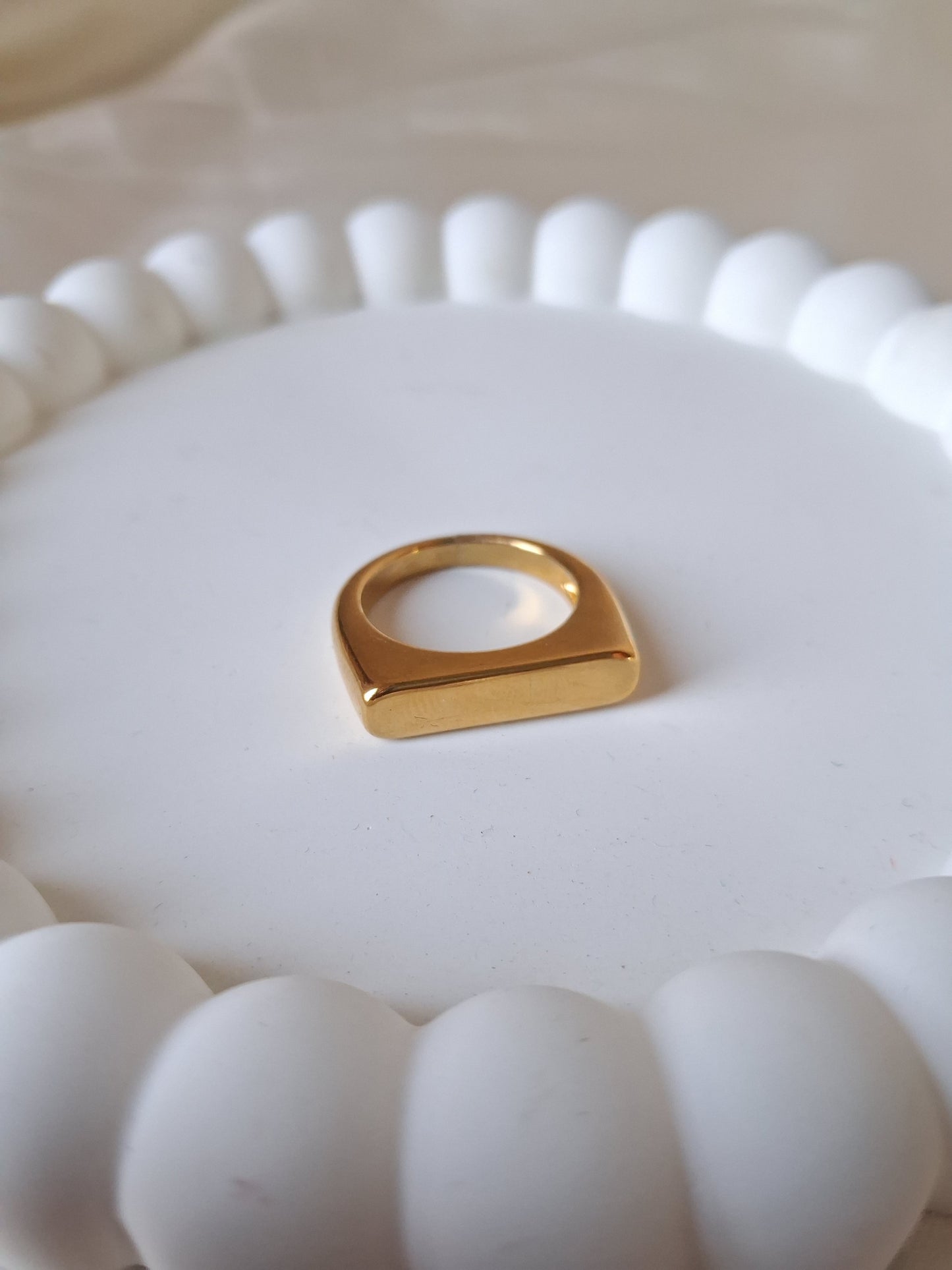 Solid Rectangle Ring