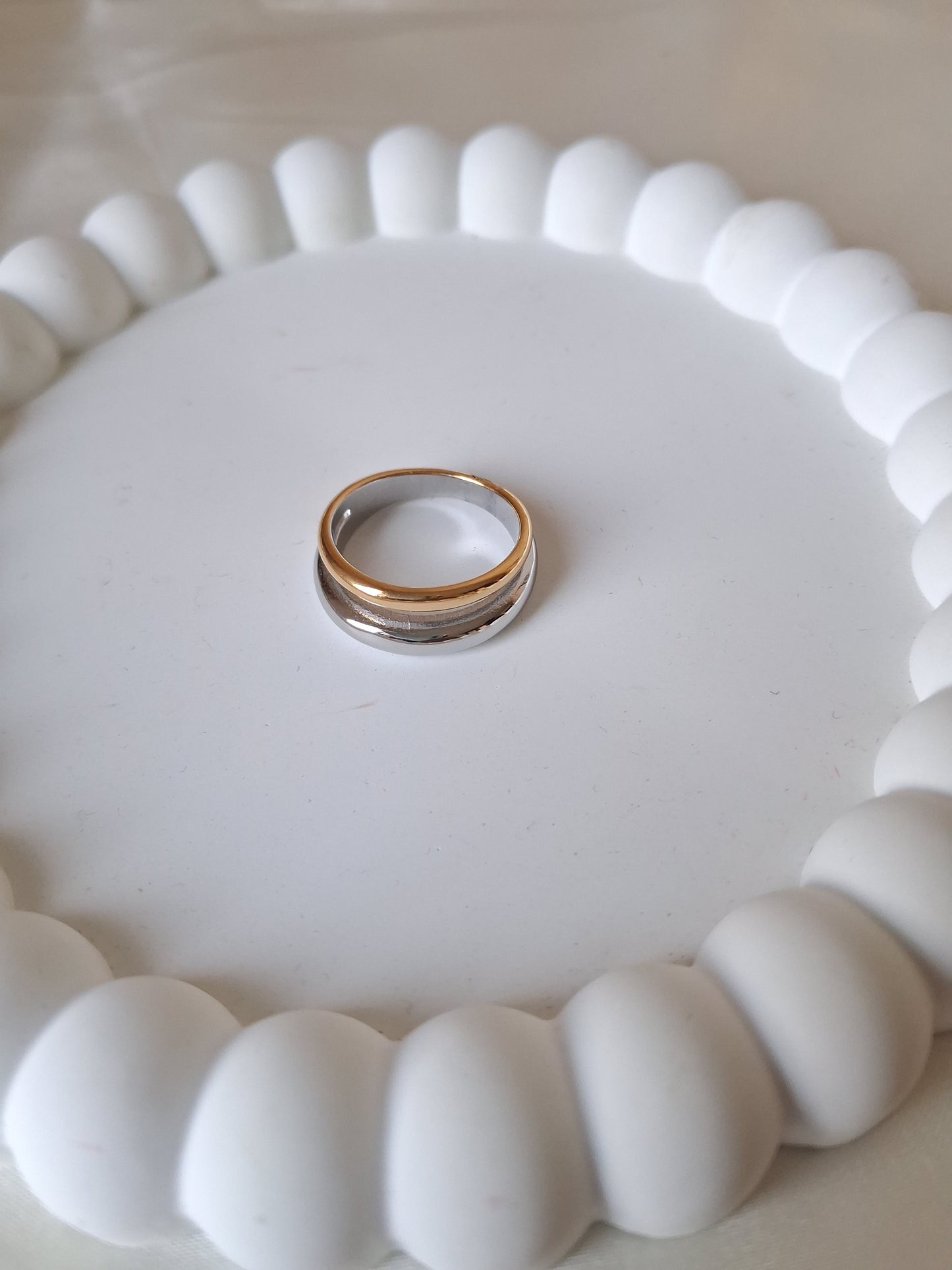 Dual tone Ring