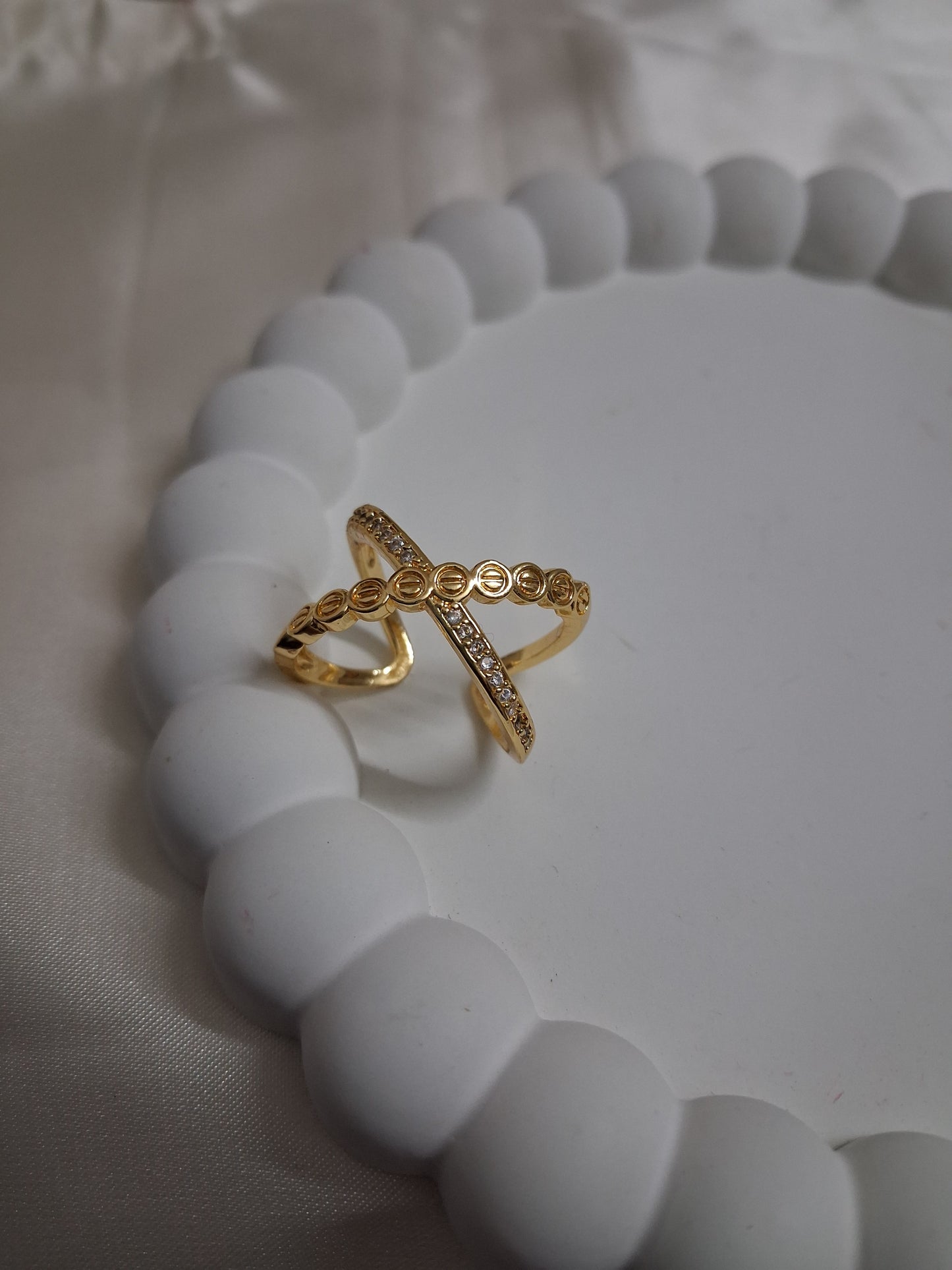 Stoned Criss Cross Ring