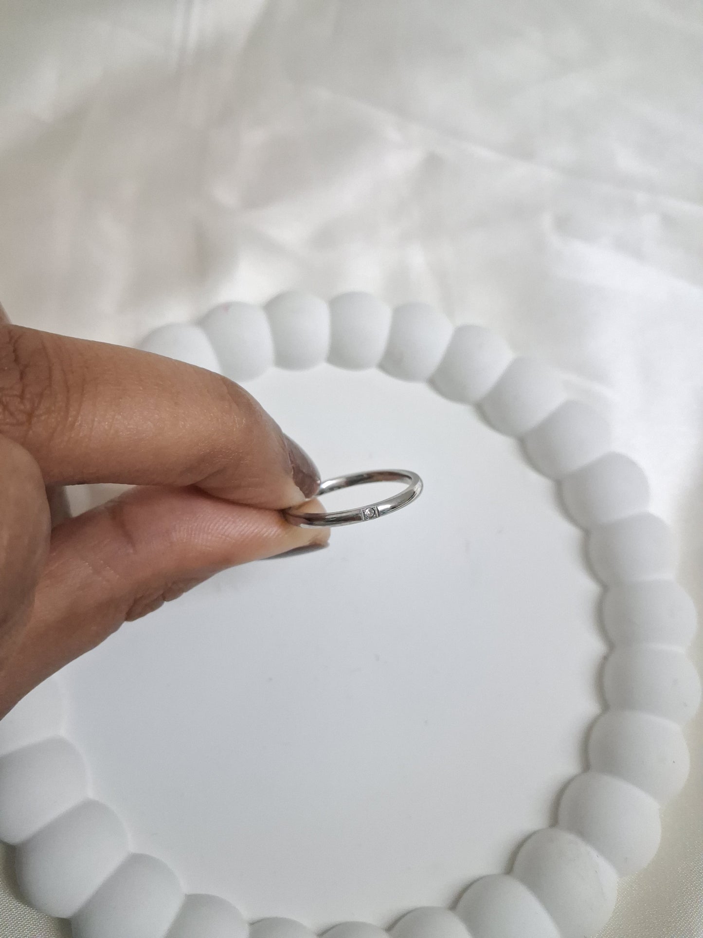 Dainty stoned Ring - Silver