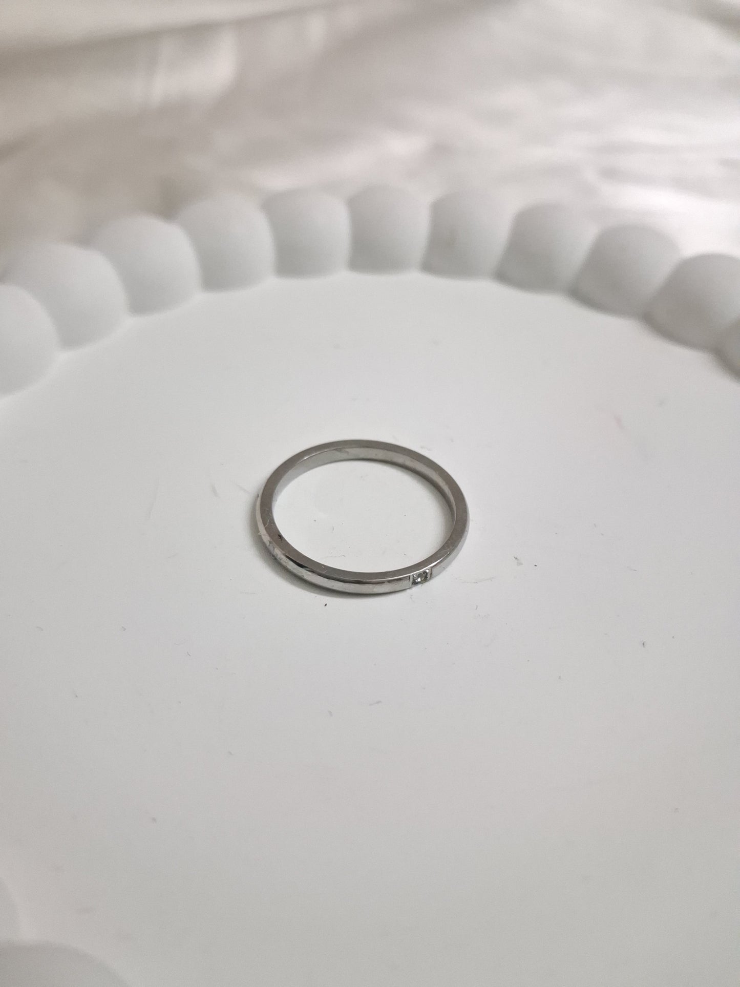 Dainty stoned Ring - Silver