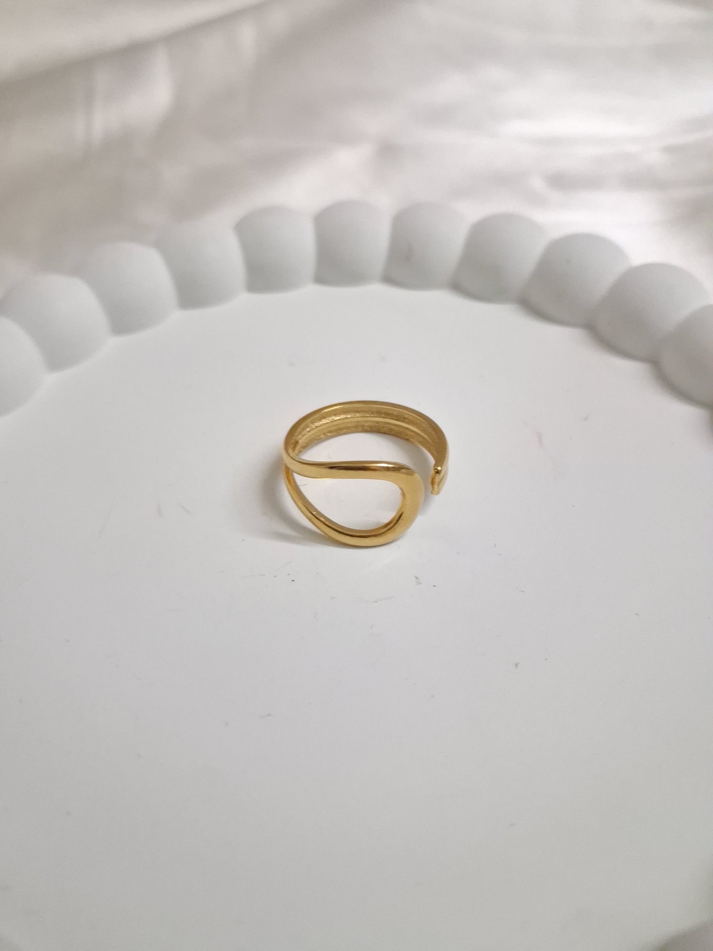 Oval Ring