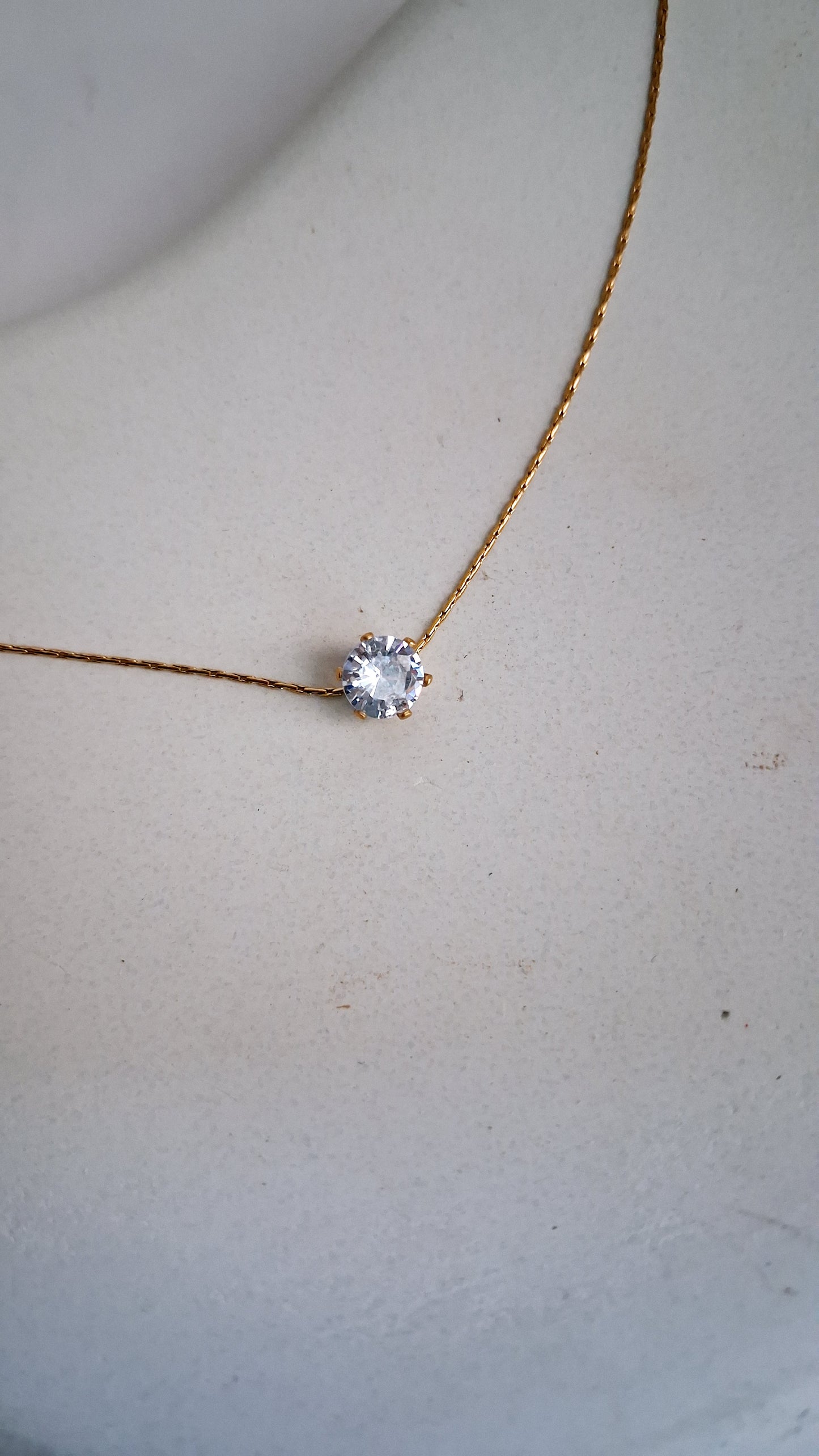 Single Stoned Chain