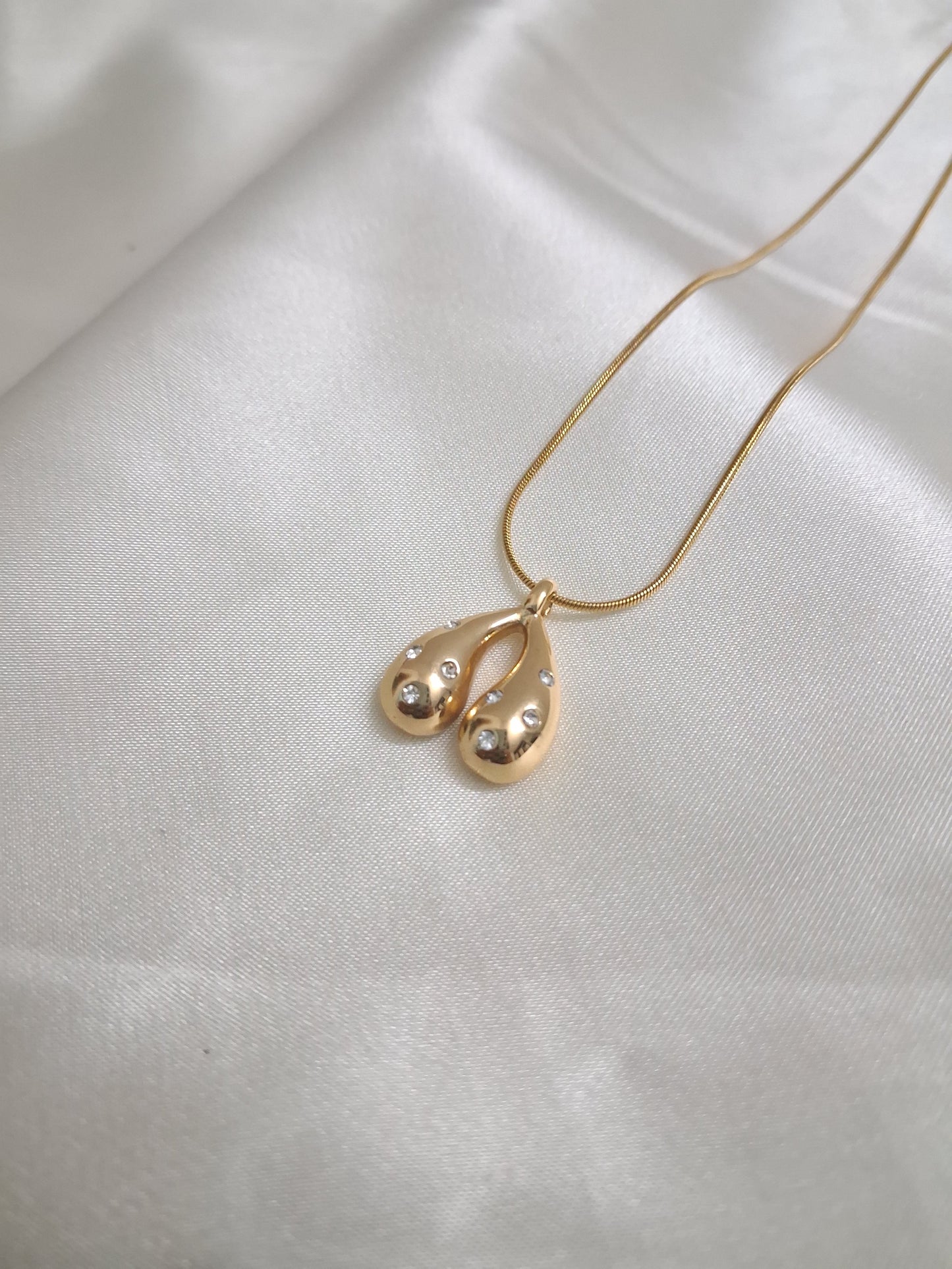 Inverted Heart Chain