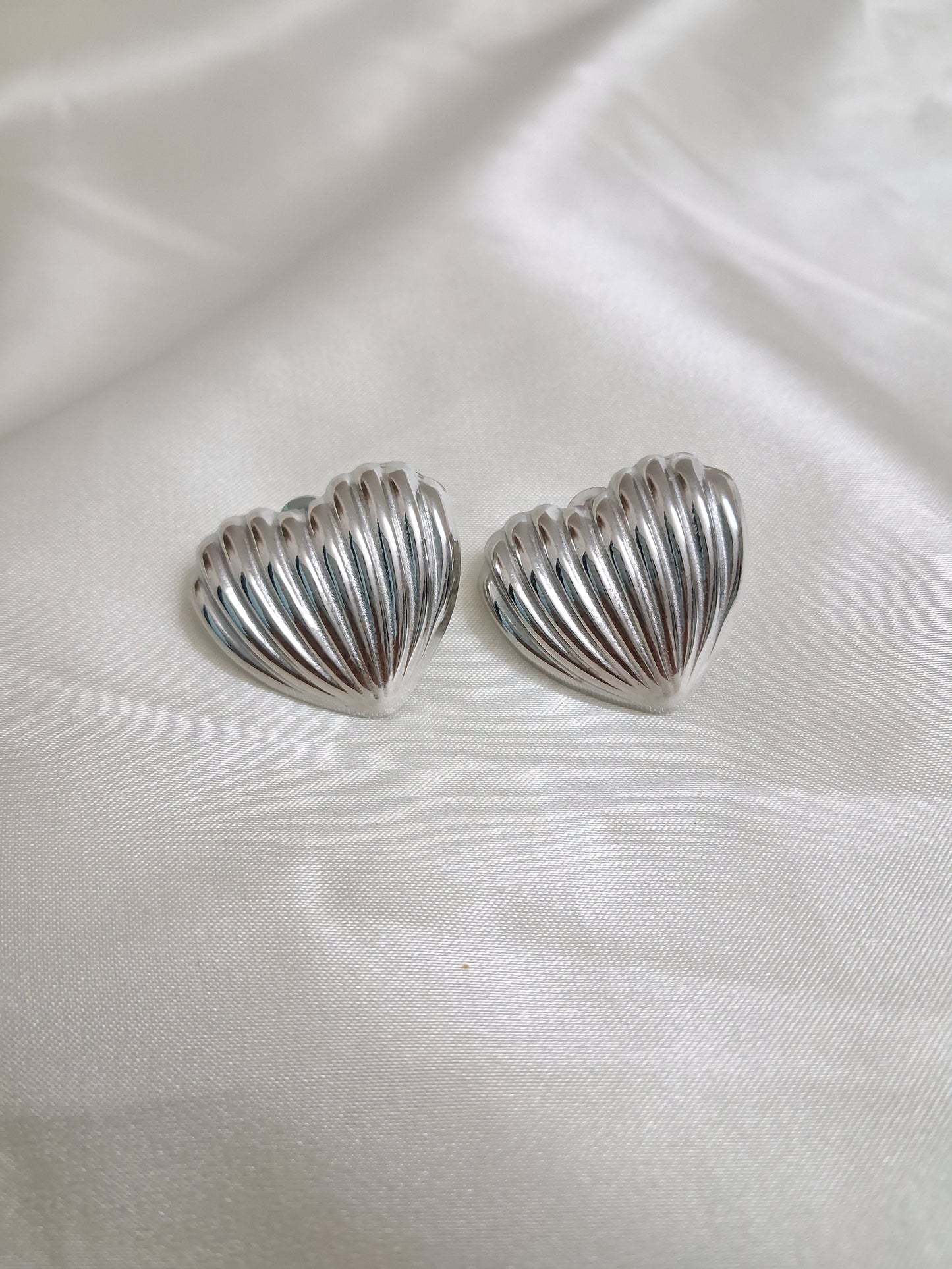 Lined Heart Earring