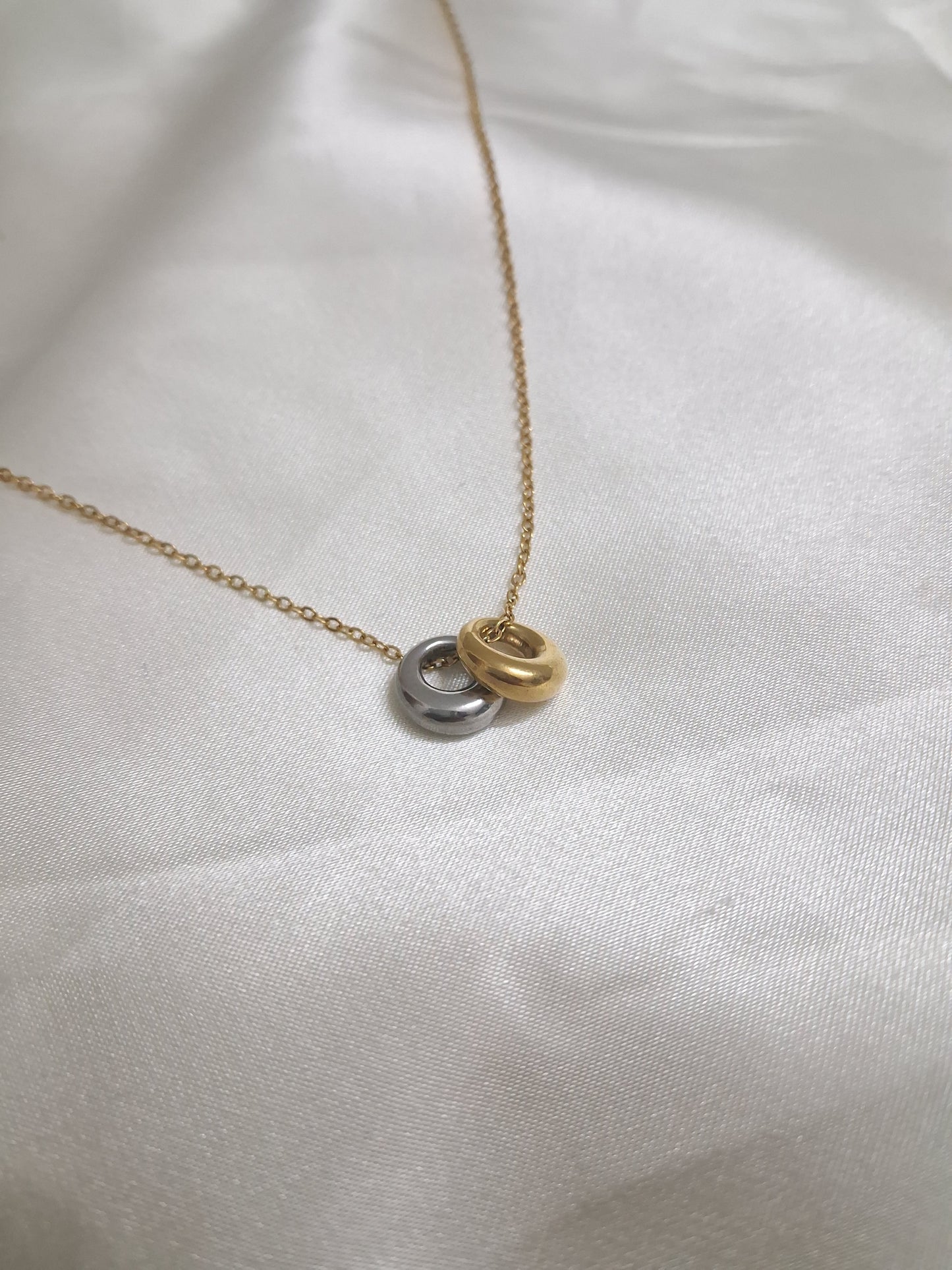 Dual Tone Circle Chain