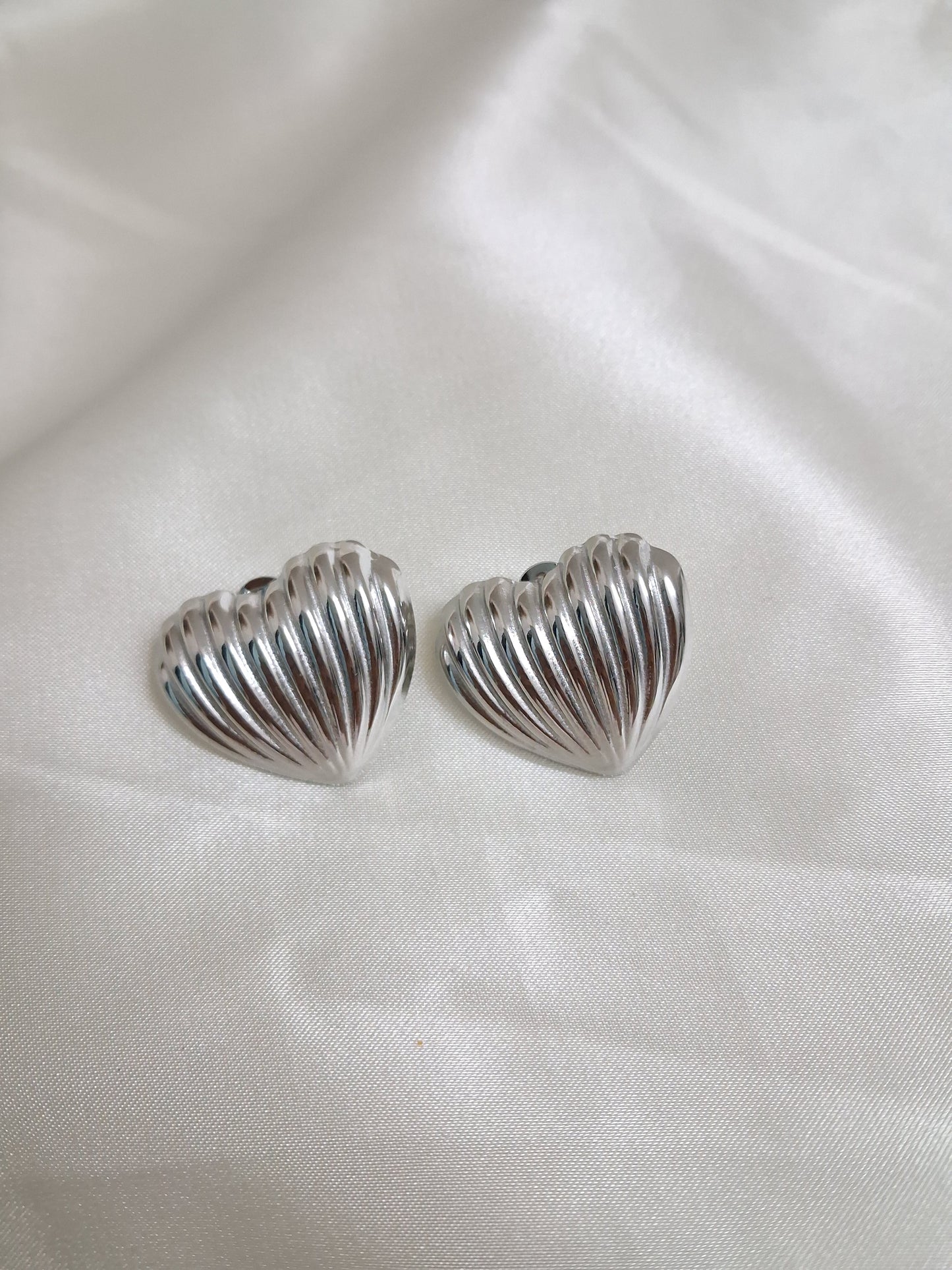 Lined Heart Earring