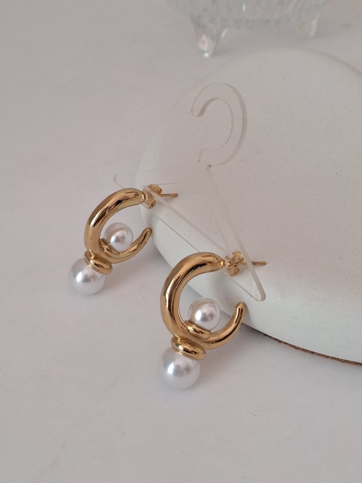 Fixed Pearl Hoop