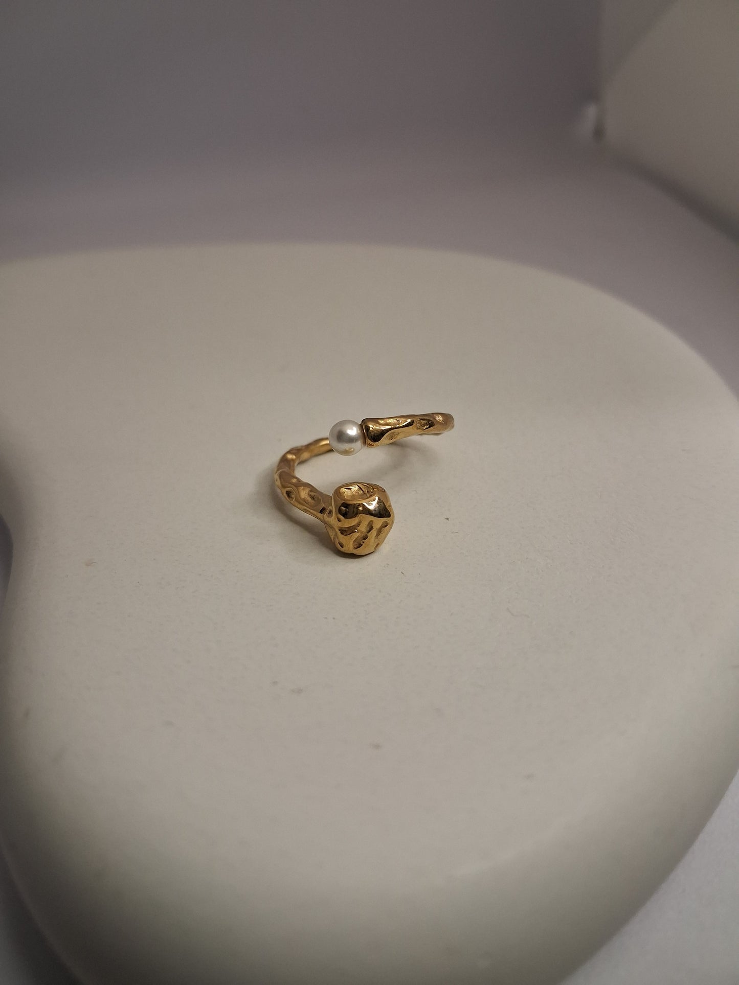 Hammered Ring with Pearl