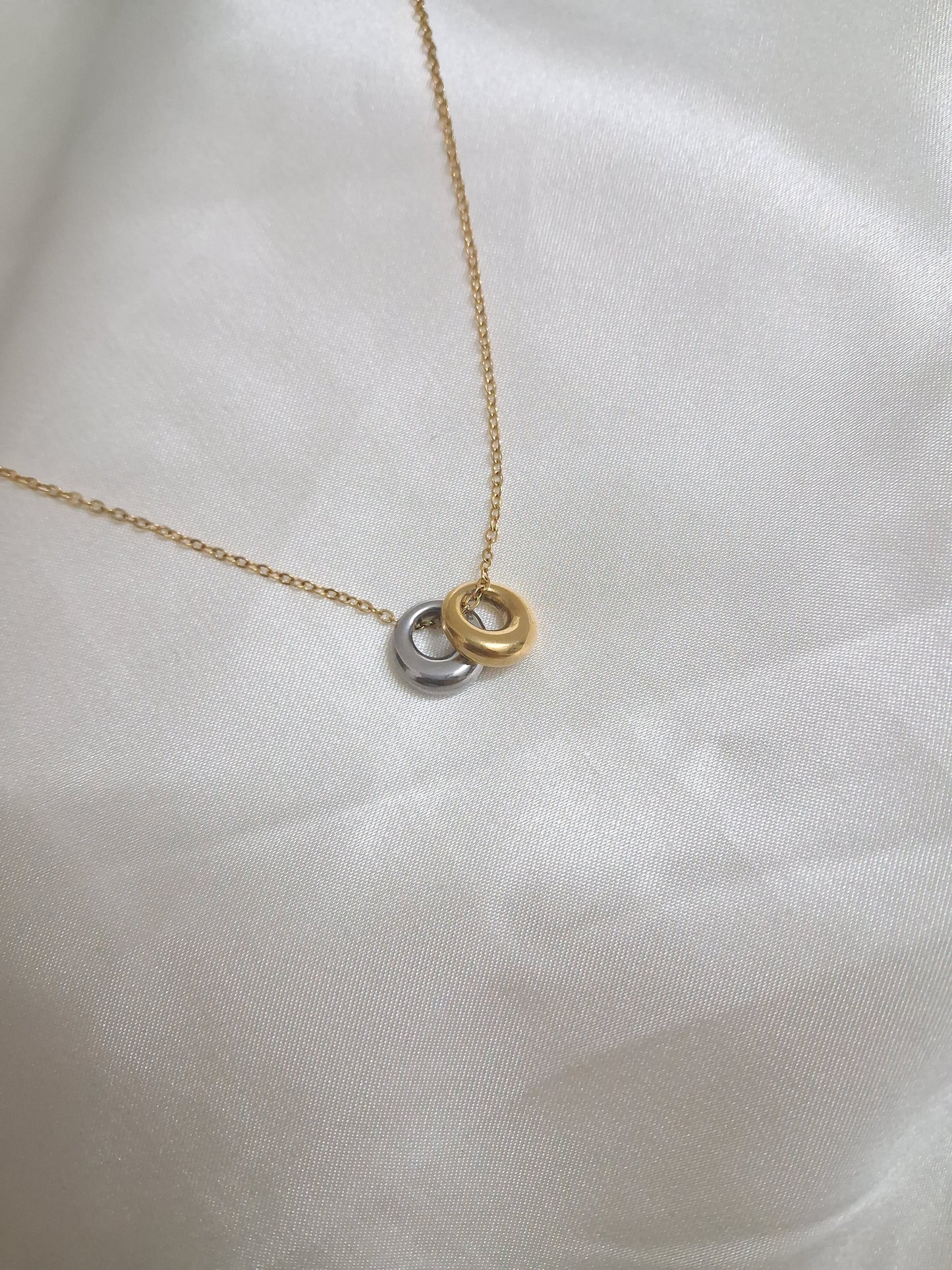 Dual Tone Circle Chain