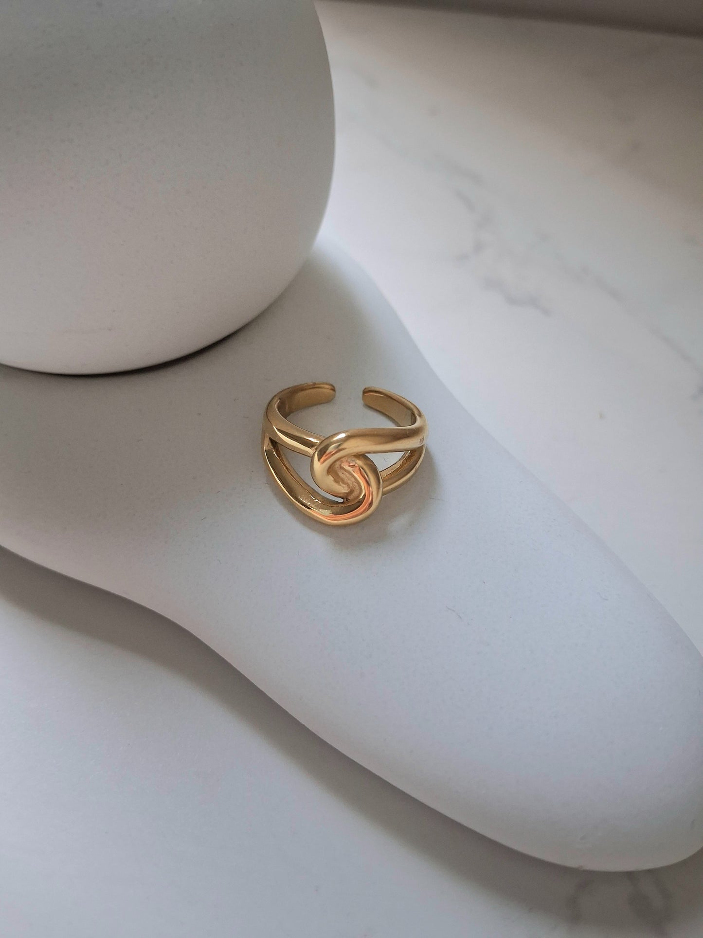 Knot Ring