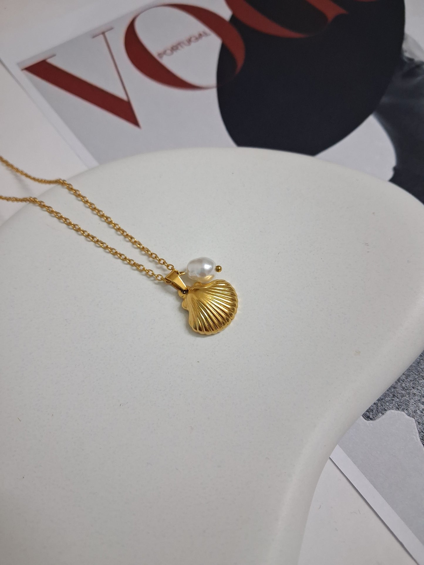 Shell & Pearl Chain