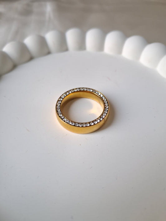 Solid Round with Stone Ring