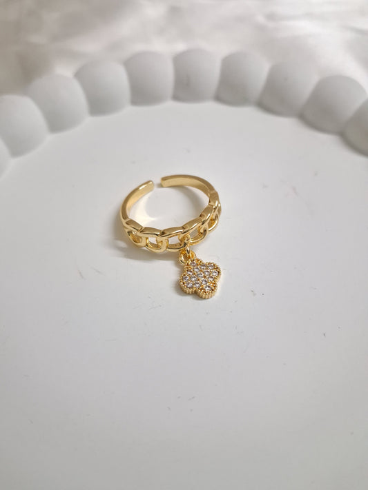 Clover Charm Ring