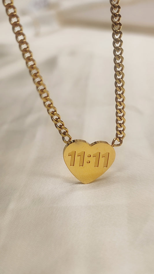 11:11 Heart Chain