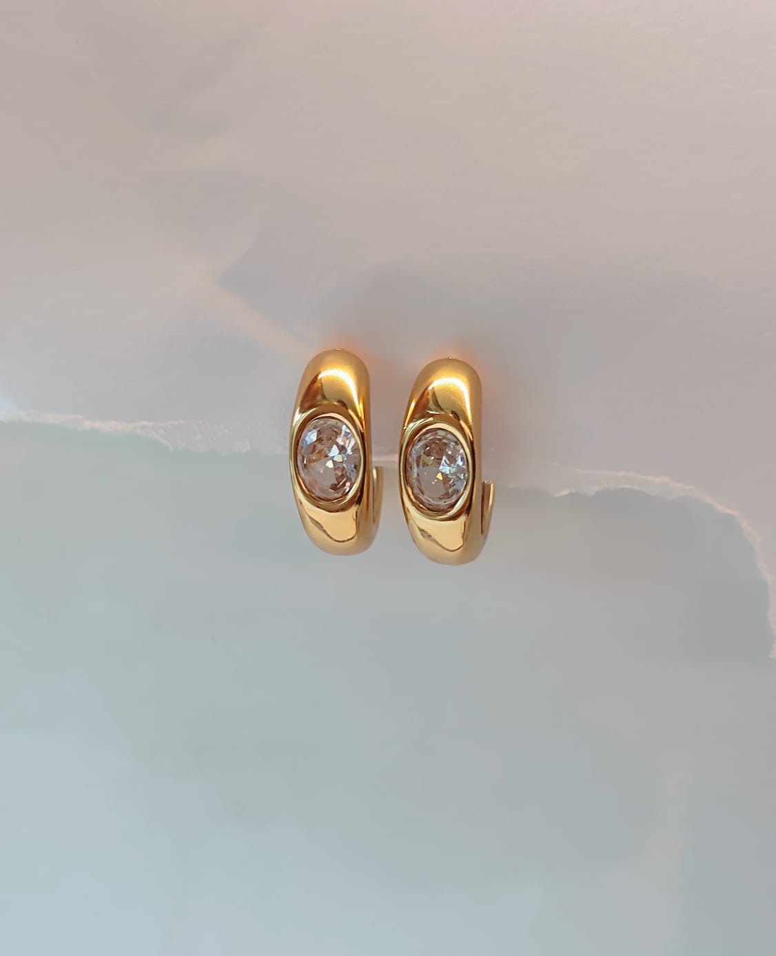 Single Stoned Hoops