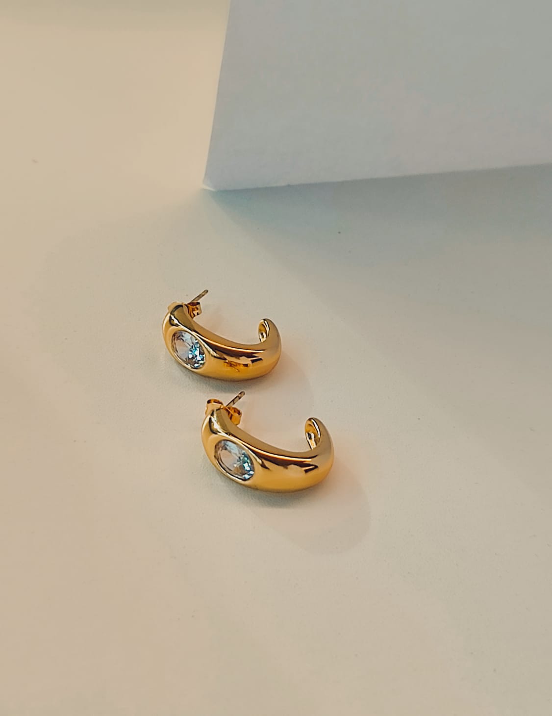 Single Stoned Hoops