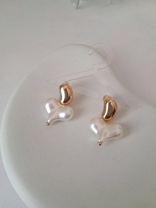 Heart with Pearl