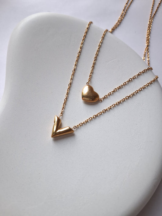 Heart & V layer chain