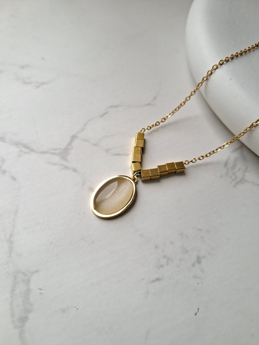 Oval MOP Chain