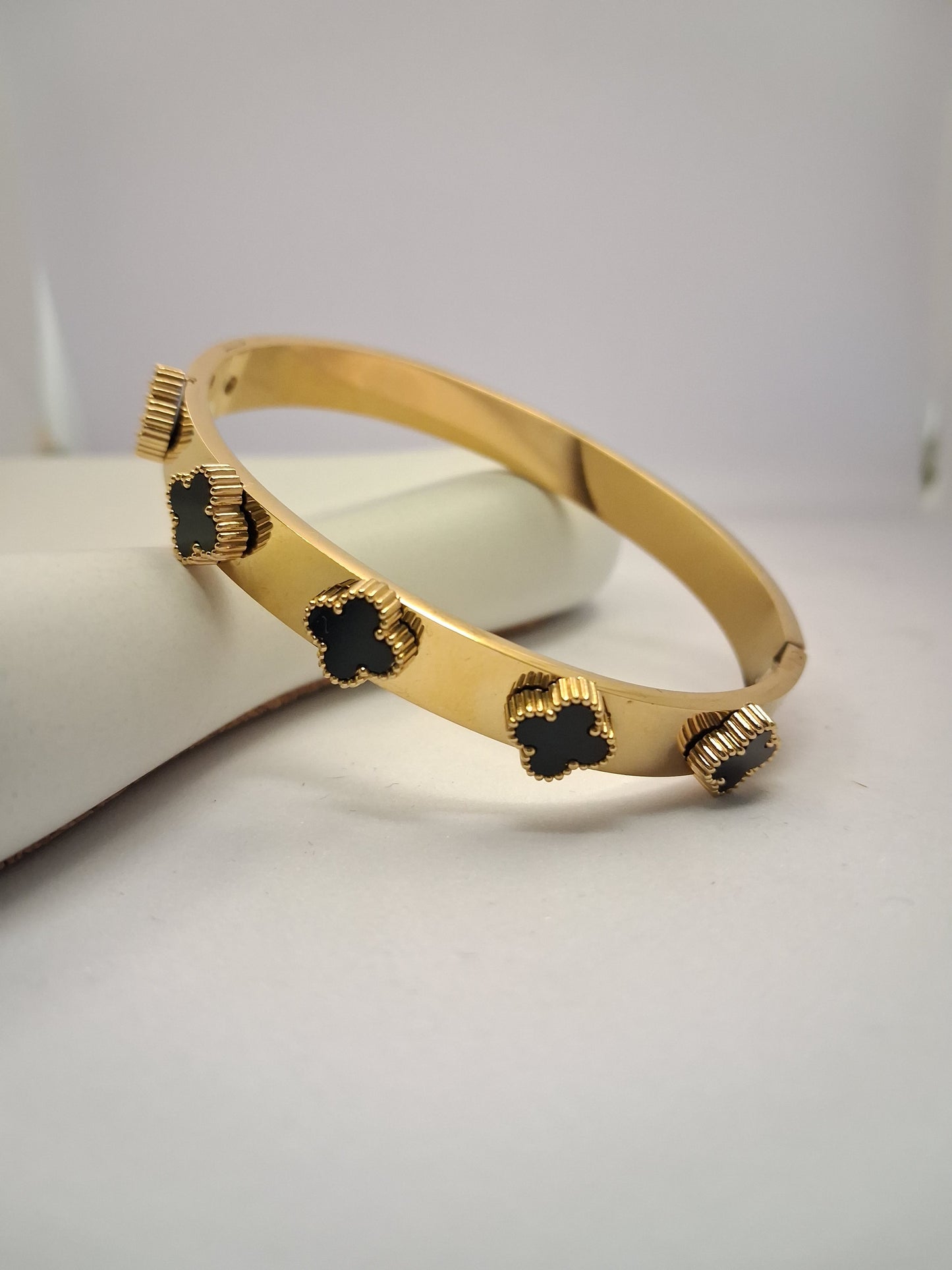 Clover Bracelet-Black
