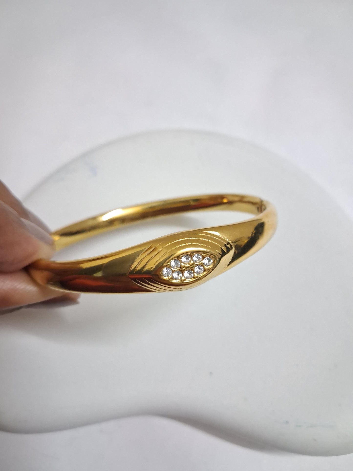 Oval Projected Bracelet