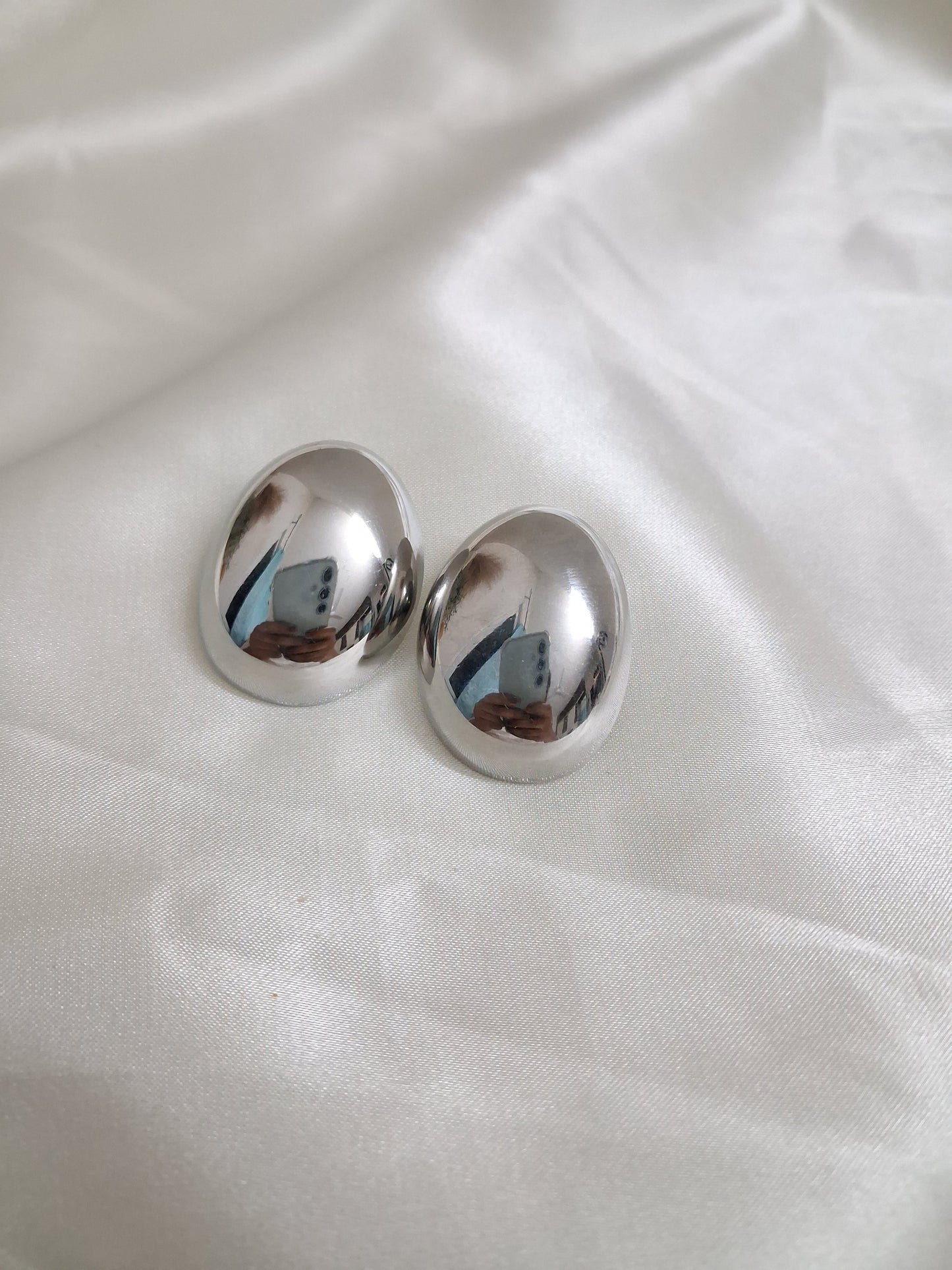 Solid Oval Earring