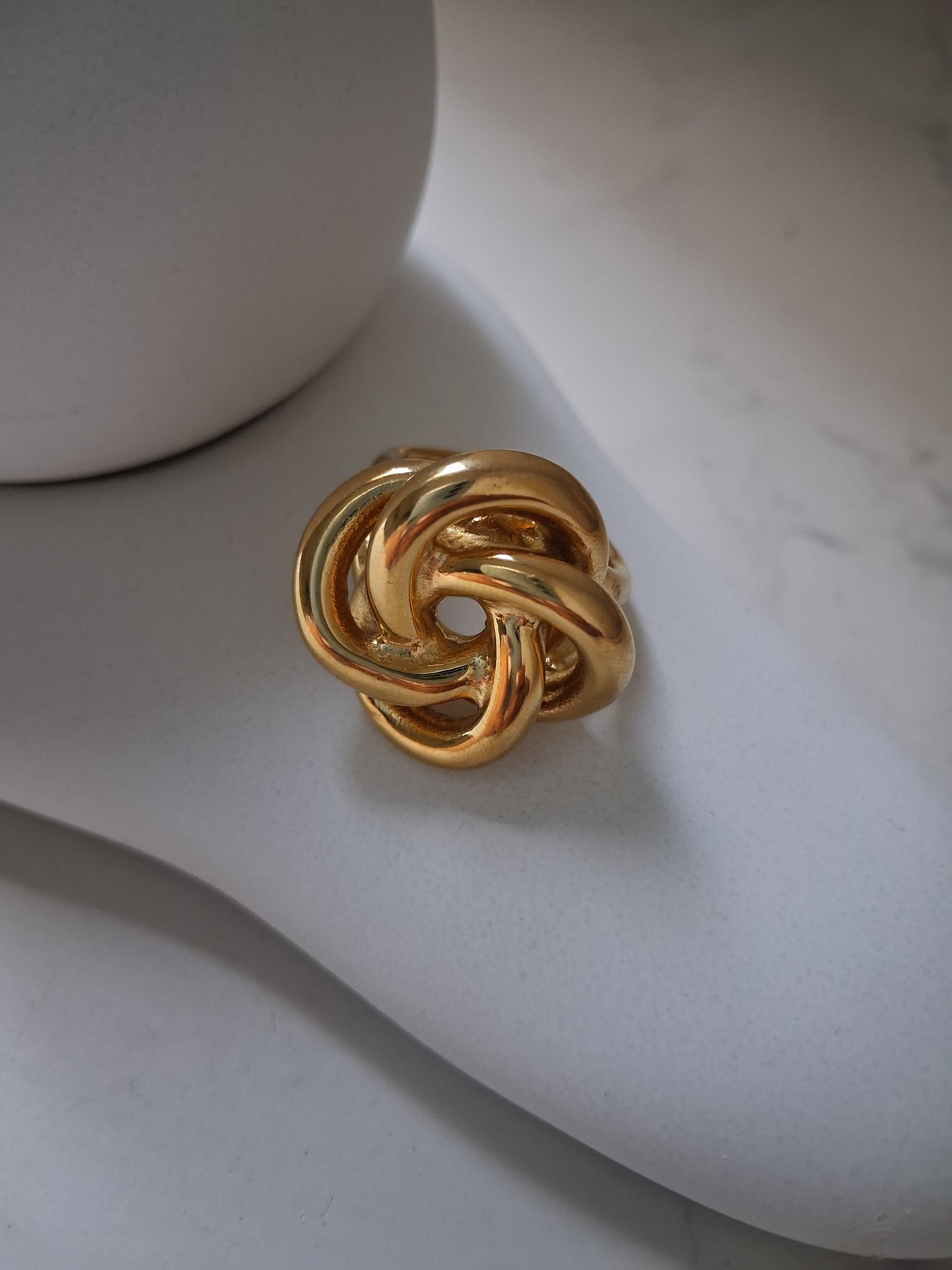 Big Knot Ring