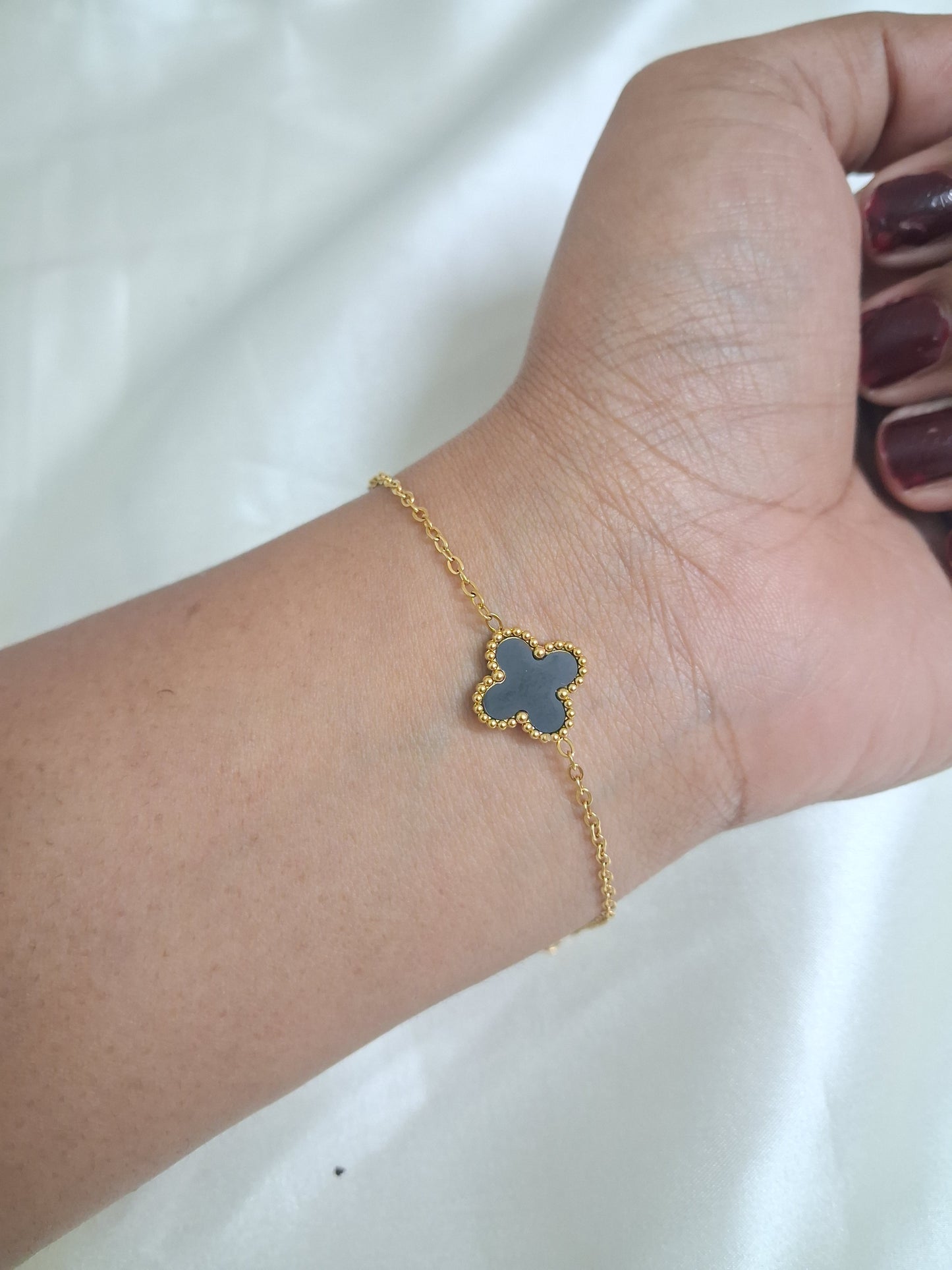 Single Clover Chain Bracelet