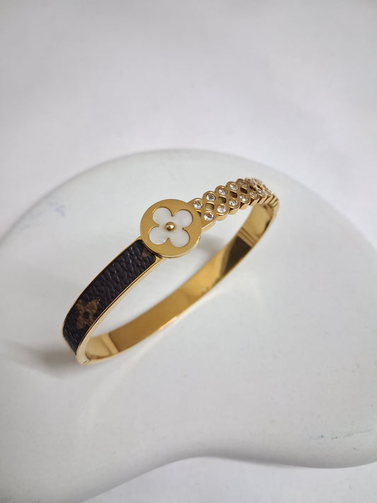 Leather and Stone Bracelet