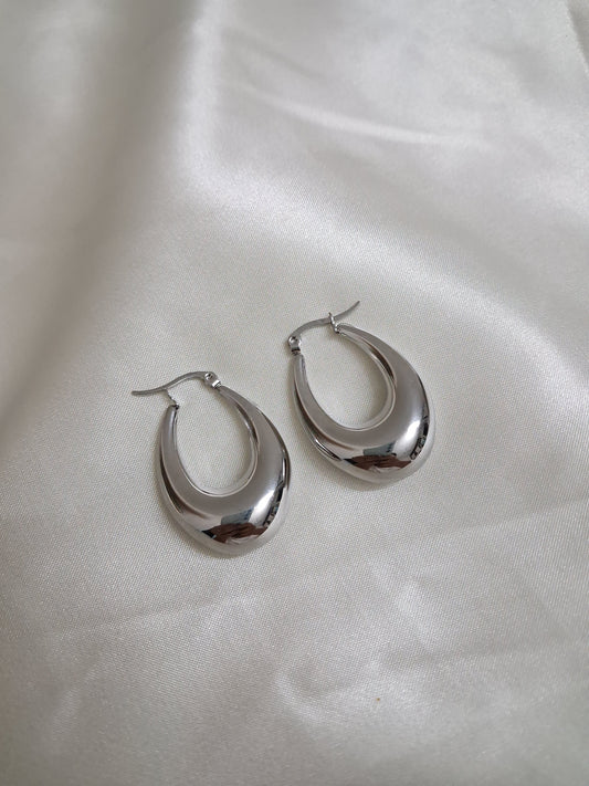 Oval Hoop- Silver