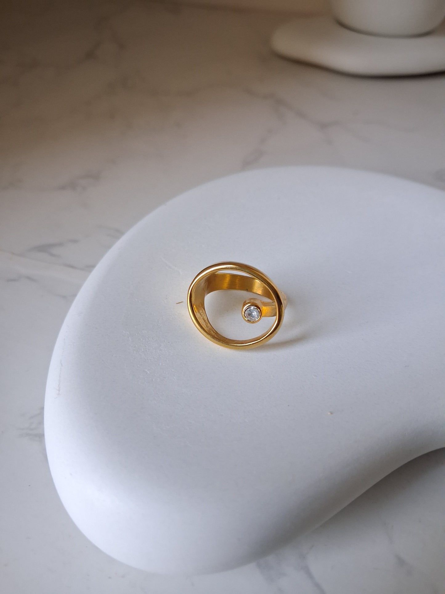 Hollow Ring
