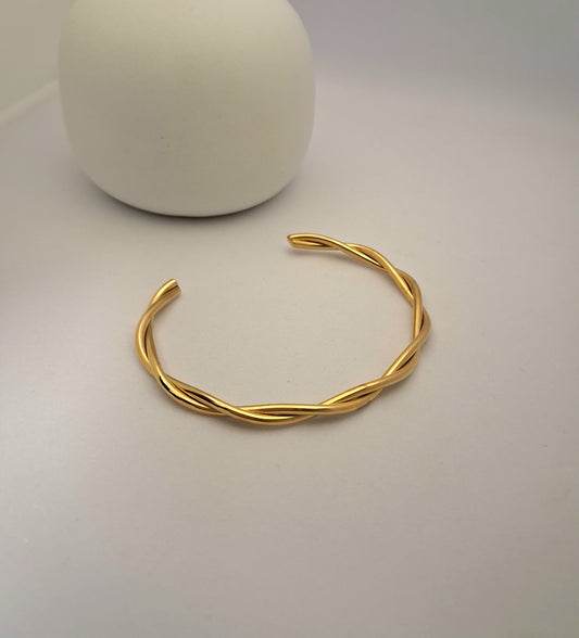 Twisted Bracelet