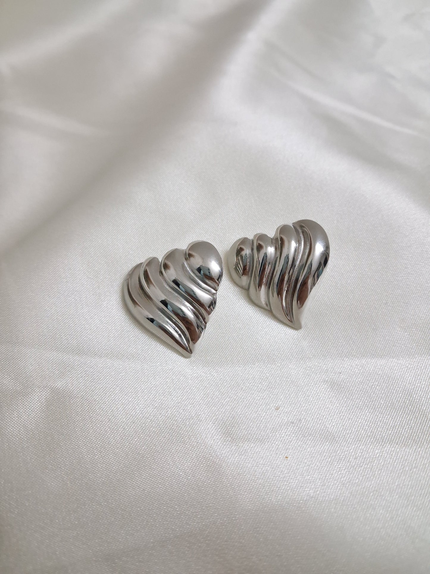 Broad Lined Heart Earring